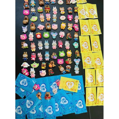 Combo 50 và 100 cái kẹo bóc quà bất ngờ cho bé,Túi mù hình con vật và đồ ăn làm quà tặng cho bé.