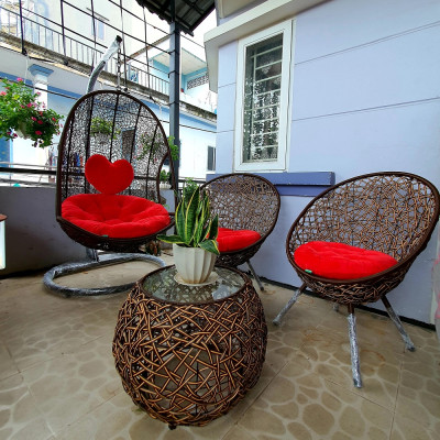 Bộ bàn ghế sân vườn + xích đu NAVICOM - Nệm vải nhung đỏ