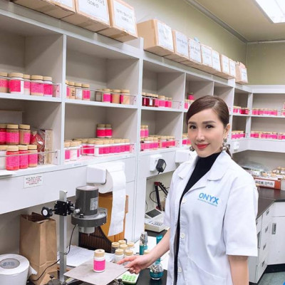 Tinh Chất Dưỡng Căng Mướt, Làm Dịu và Phục Hồi Da Hydrating Toner Essence ONYX 200ml