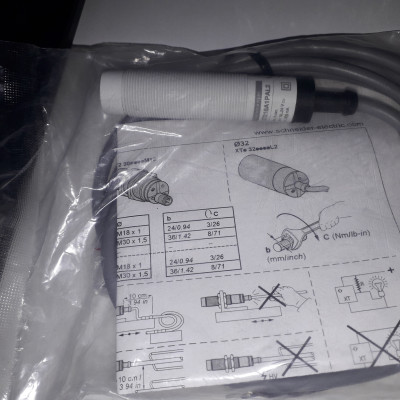 XT218A1PAL2 Cảm biến tiệm cận điện dung | Chính hãng |