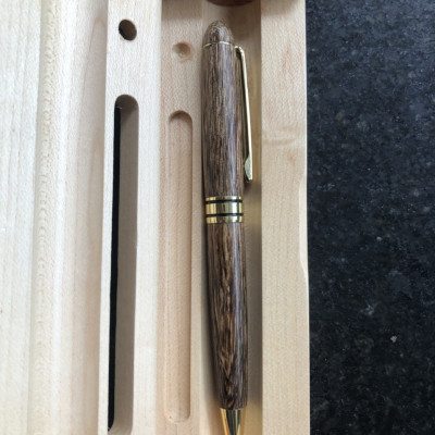 bút trầm hương cao cấp