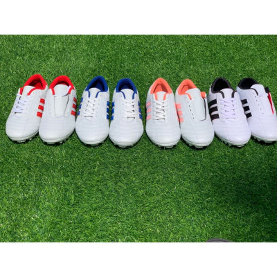 Giày đá banh,giày đá bóng sân cỏ nhân tạo đã khâu đế 3 sọc màu trắng