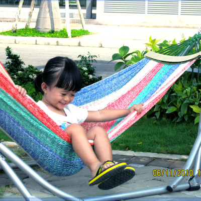 Võng xếp BAN MAI, võng cho trẻ em, nguyên bộ gồm khung võng và lưới võng (Giao màu ngẫu nhiên)