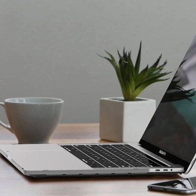 Ốp Lưng Nhám Wiwu Ishield Dành Cho Macbook, Ultrabook Chất Liệu Vỏ PC Và TPU Siêu Cứng- Hàng Chính Hãng