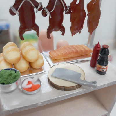 MÔ HÌNH TỰ LẮP RÁP DIY SÀI GÒN THU NHỎ - XE BÁNH MÌ HEO QUAY - HR12