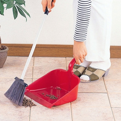 Xẻng rác Inomata cỡ lớn XL, thiết kế cán có độ cong phải, không bị trơn trượt khi cầm nắm - nội địa Nhật Bản