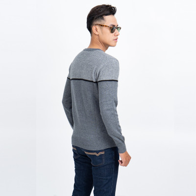 Áo len nam dài tay cổ tròn màu ghi nhạt NOVELTY 180590T