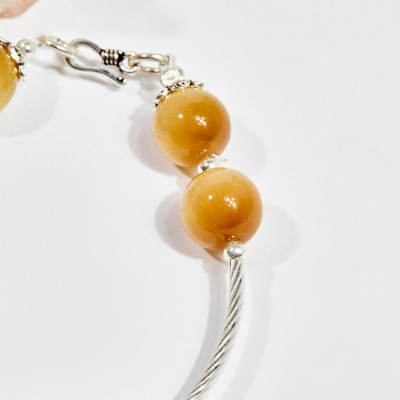 Vòng tay phong thủy nữ đá mắt hổ vàng tâm charm bướm 10mm mệnh thổ , kim - Ngọc Quý Gemstones