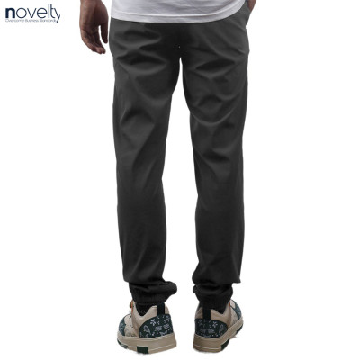 Quần thể thao nam Novelty Regular fit họa tiết in phản quang xám NQTMMDNPSR230594D