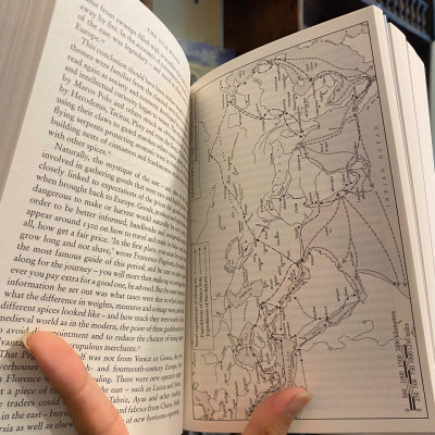 Sách - The Silk Roads by Peter Frankopan - A New History of the World (Bloomsbury Paperbacks)