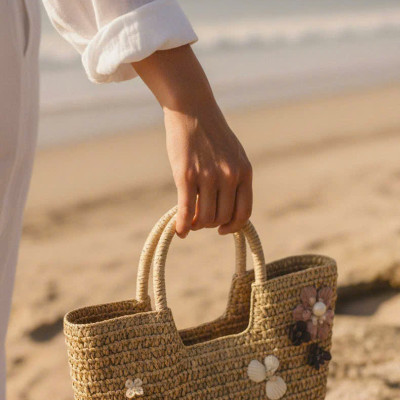 Giỏ Cói Giấy Mềm Dáng Tote Gắn Vỏ Sò, Giỏ Cói Tote Hải Đường ACC142