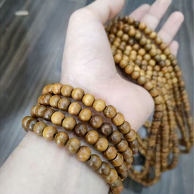 Chuỗi Vòng Tay , Chuỗi Niệm Phật  Hạt Gỗ Bách Xanh Gỗ Thơm + Tặng Hộp Gấm ( Mian .vn )