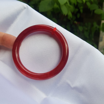 Vòng Cẩm Thạch Đỏ đẹp I Size 49mm Vòng tay đỏ đỏ đậm đẹp đeo lên may mắn chuẩn hợp Nữ mệnh Hỏa mệnh Thổ ạ Nữ cân  nặng 45kg -> 51kg đeo vừa tay đẹp xinh tay ạ