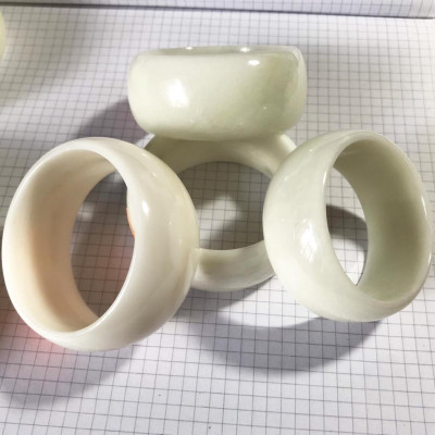 Vòng tay bạch ngọc bản cao 3 cm cho người mệnh Kim và Thủy ( đá thật của xưởng chế Tác Đá PTMN An An)