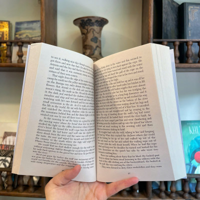 Sách - The Crossing by Cormac McCarthy/ Tiểu thuyết tiếng Anh/ Fiction/ English