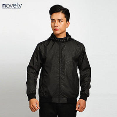 Áo jacket nam in chìm nón rời Novelty màu đen 2203242