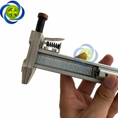 Dụng cụ đóng đinh ST18 kèm hộp đinh 400 cây