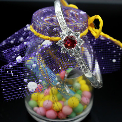 Vòng Tay, Lắc Tay Nữ BẠC HIỂU MINH LTU314 Dạng Kiềng Hoa Đá Đỏ Lấp Lánh