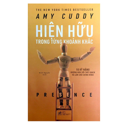 Combo 2 cuốn sách: Hiện hữu trong từng khoảng khắc + Trưởng thành sau ngàn lần tranh đấu