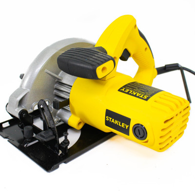 Máy cưa cầm tay 1600W- 190mm Stanley SC16-B1