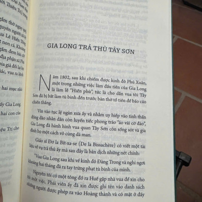 KỂ CHUYỆN VUA QUAN NHÀ NGUYỄN – Phạm Khắc Hòe – NXB Hội Nhà Văn