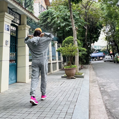 Bộ nỉ Victoria Secret màu ghi xước unisex mềm mịn, thoải mái cho vận động thể thao và phù hợp cả mặc nhà 