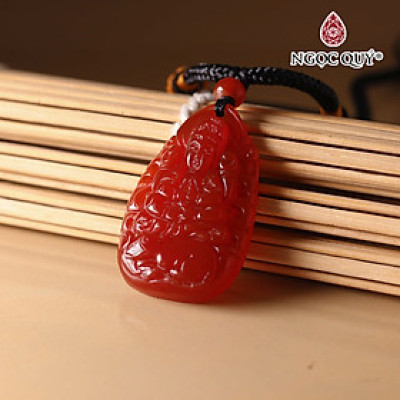Mặt dây chuyền phật bản mệnh 12 con giáp đá mã não đỏ 38x23mm - Ngọc Quý Gemstones