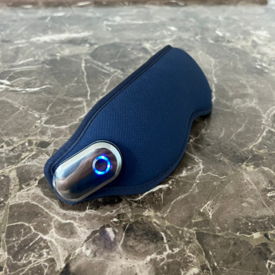 Máy massage mắt nóng và lạnh công nghệ 3Dsuit và VibWave Philips PPM3101E - Hàng Nhập Khẩu