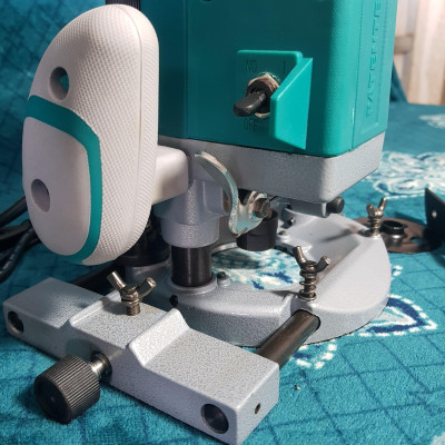 MÁY PHAY GỖ 1600W TOTAL TR111216 - HÀNG CHÍNH HÃNG