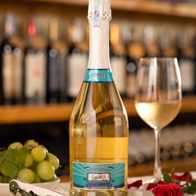 Rượu Vang nổ Sparkling La Camioneta Moscato
