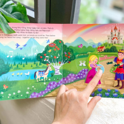 Sách chuyển động - First stories - Công chúa tóc mây - Rapunzel