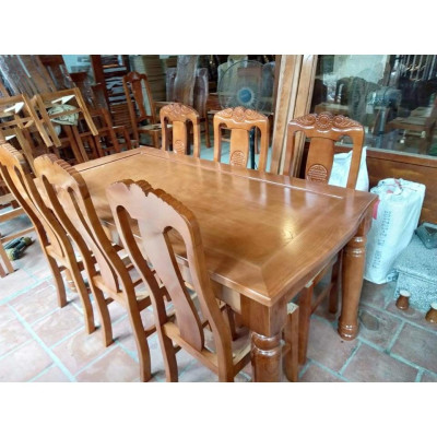 Bàn ghế ăn gỗ sồi tựa đục