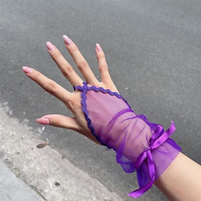 Găng tay xỏ ngón màu tím dậm