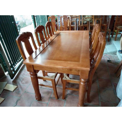 Bàn ghế ăn gỗ sồi tựa đục