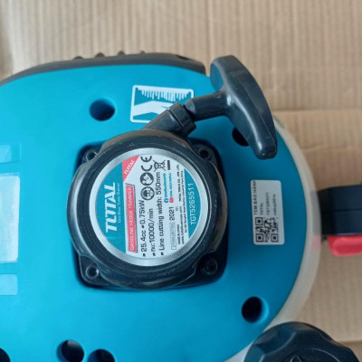MÁY CẮT TỈA HÀNG RÀO 0.75KW-25.4CC TOTAL TGT5265511 - HÀNG CHÍNH HÃNG