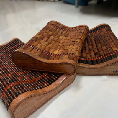 Gối Công Thái Học - Gối Hạt Gỗ Trắc Miếng ( video , hình thật )