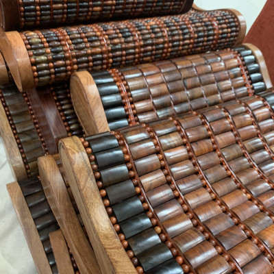 Gối Công Thái Học - Gối Hạt Gỗ Trắc Miếng ( video , hình thật )