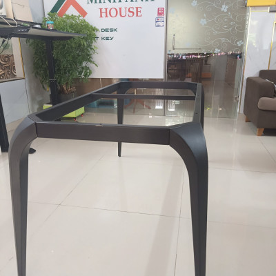 Khung chân bàn lớn màu đen kích thước 150x70x74
