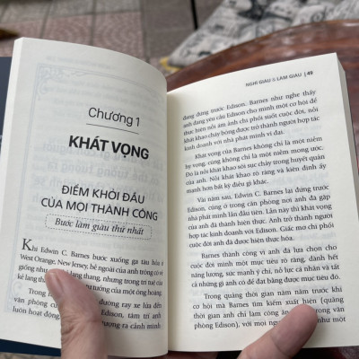 NGHĨ GIÀU VÀ LÀM GIÀU – Napoleon Hill – Việt Khương dịch – First News – NXB Tổng hợp Thành phố Hồ Chí Minh (khổ nhỏ bỏ túi)