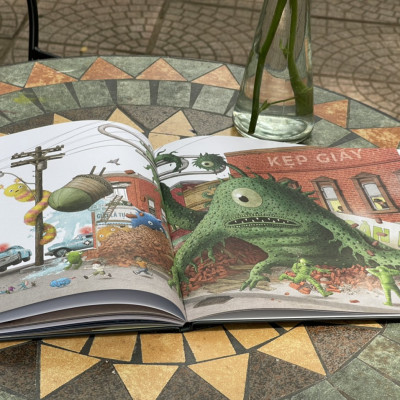 (Giải thưởng Văn học thiếu nhi Canada) (Bìa cứng) (Sách tranh thiếu nhi in màu) DỰ ÁN ĐẦU VOI ĐUÔI CHUỘT - CUỘC TẨU THOÁT – Anh Em Nhà Fan – Sanhobooks