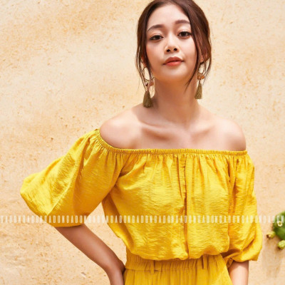 Set áo quần vàng trễ vai NGADO , set áo quần trễ vai , set áo quần kiểu Nữ
