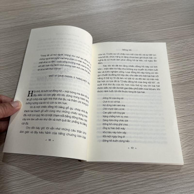 Sách - Đồng hồ (Nhã Nam HCM)