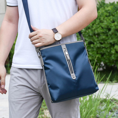 Túi đeo chéo nam thời trang cao cấp phong cách mới