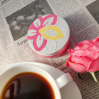 Kem dưỡng tay&dưỡng thể cao cấp Sakura Cream