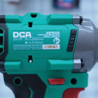 MÁY SIẾT BU LÔNG KHÔNG CHỔI THAN DÙNG PIN 20V/4AH*2 SẠC 2A DCA ADPB358EM - HÀNG CHÍNH HÃNG