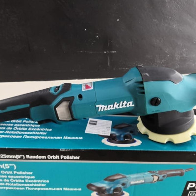 MÁY ĐÁNH BÓNG QUỸ ĐẠO 900W 125MM MAKITA PO5000C - HÀNG CHÍNH HÃNG