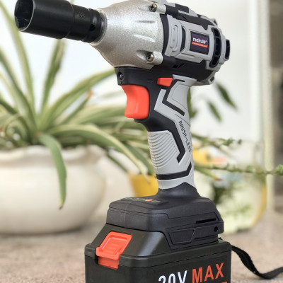 Máy vặn siết bu lông dùng pin 20V MAKUTE 20V CW001 (1 PIN, 1 SẠC) - Hàng chính hãng