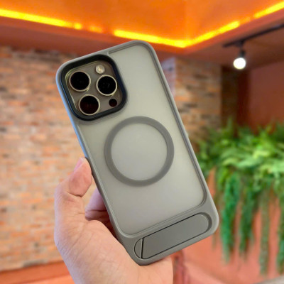 Ốp lưng cho iPhone 16 Pro , iPhone 16 Pro Max hiệu Likgus VALOR hỗ trợ sạc từ , lưng nhám viền màu có giá đỡ kim loại , chống sốc chống va dập thời trang cao cấp - Hàng chính hãng