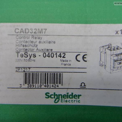 Rờ le Điều Khiển 3No+2Nc 220V CAD32M7 Schneider