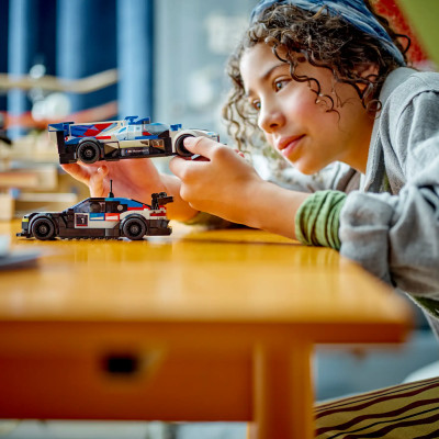 Đồ Chơi Lắp Ráp Siêu Xe BMW M4 GT3 & BMW M Hybrid V8 - Lego Speed Champions 76922 (676 Mảnh Ghép)